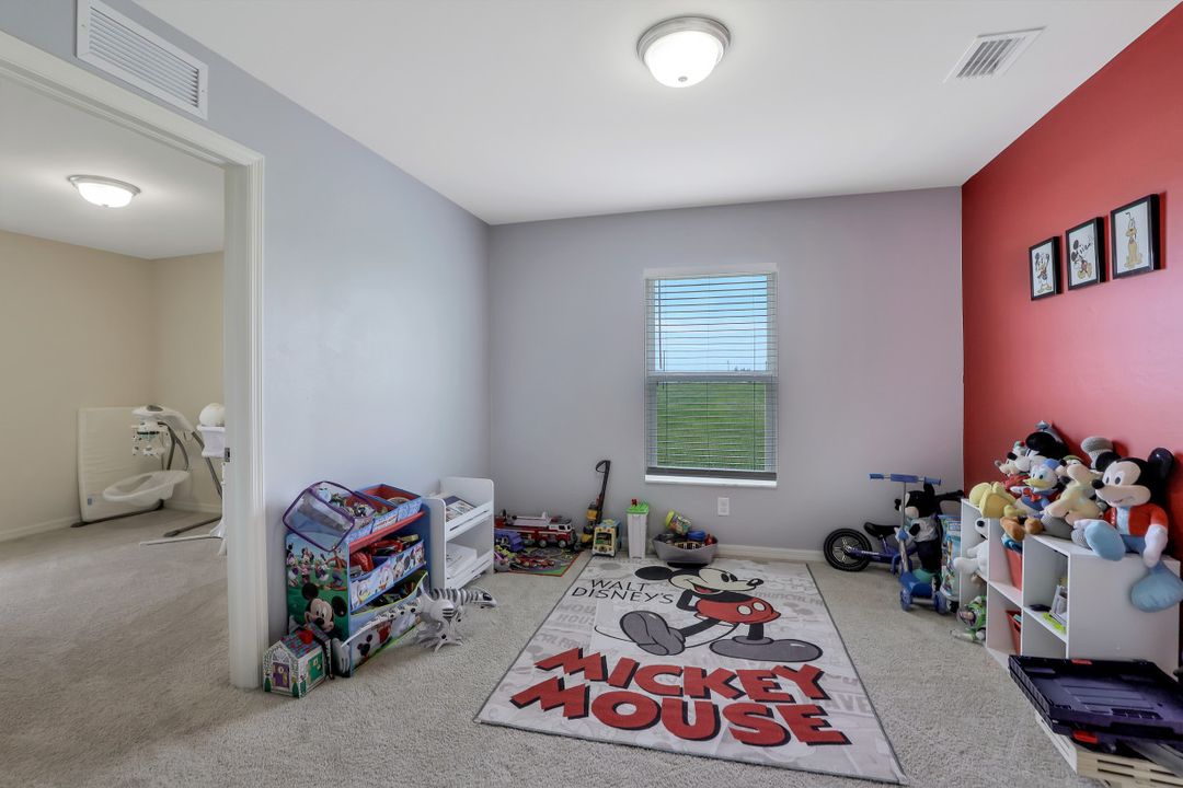 1708 NE Juanita Pl, Cape Coral, FL 33909