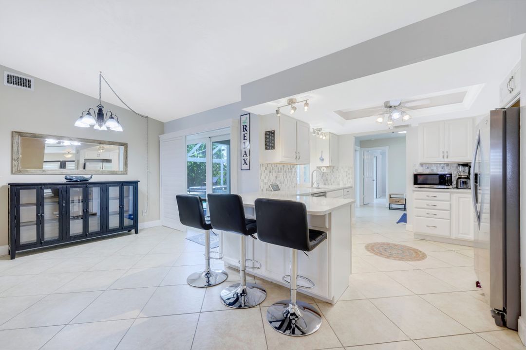 1847 Everest Pkwy, Cape Coral, FL 33904