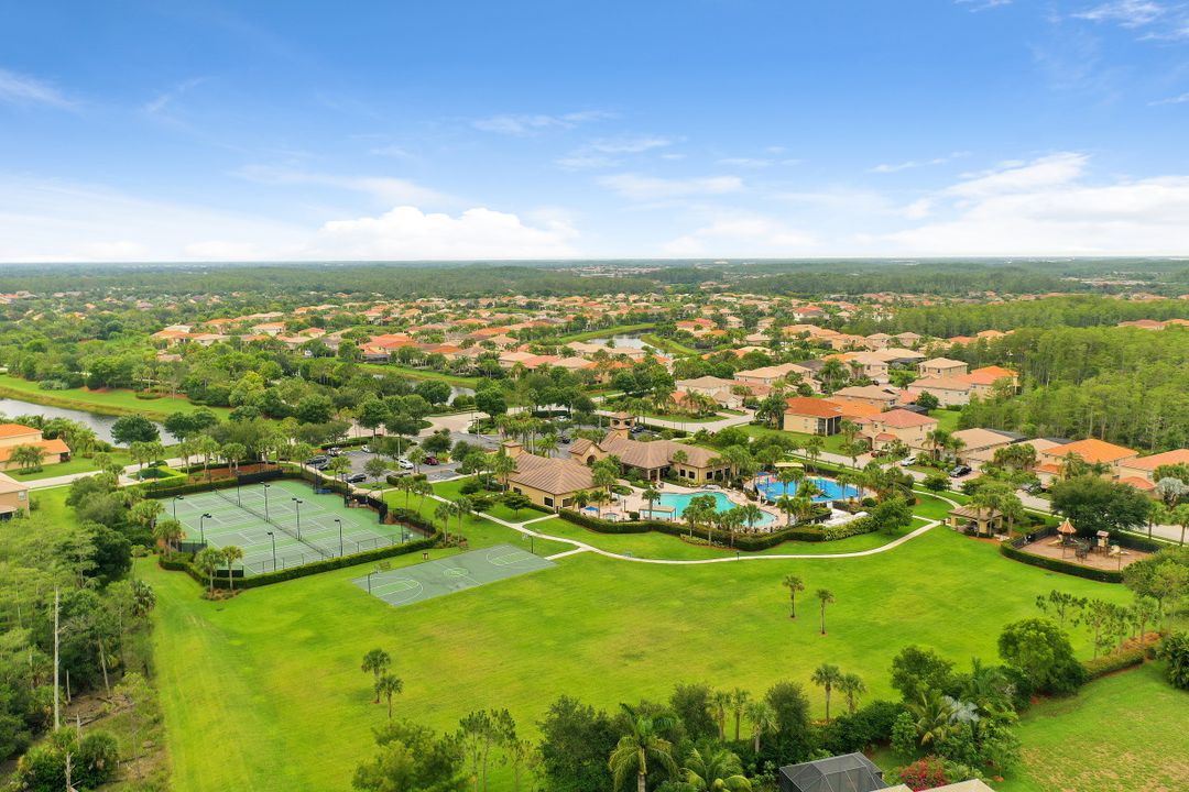 10119 Mimosa Silk Dr, Fort Myers, FL 33913