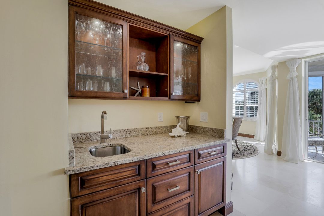 8430 Abbington Cir #C-23, Naples, FL 34108