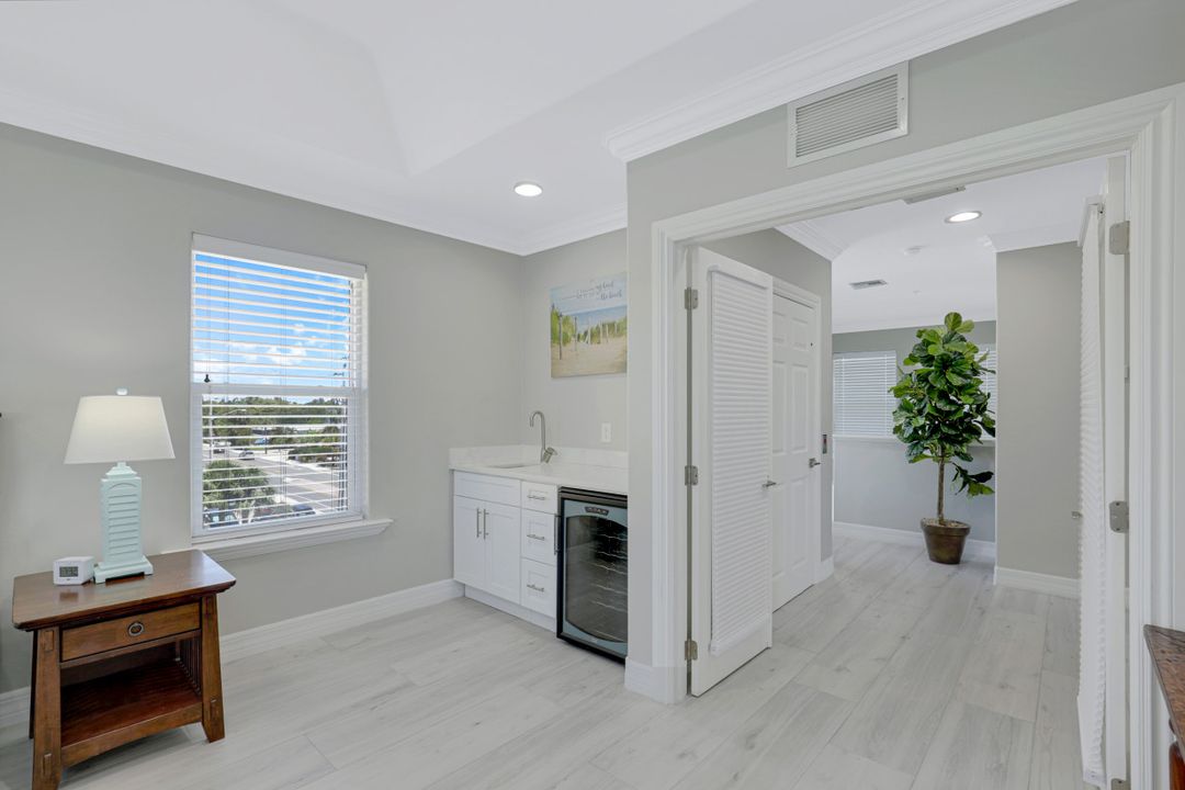 261 Key W Ct, Fort Myers Beach, FL 33931