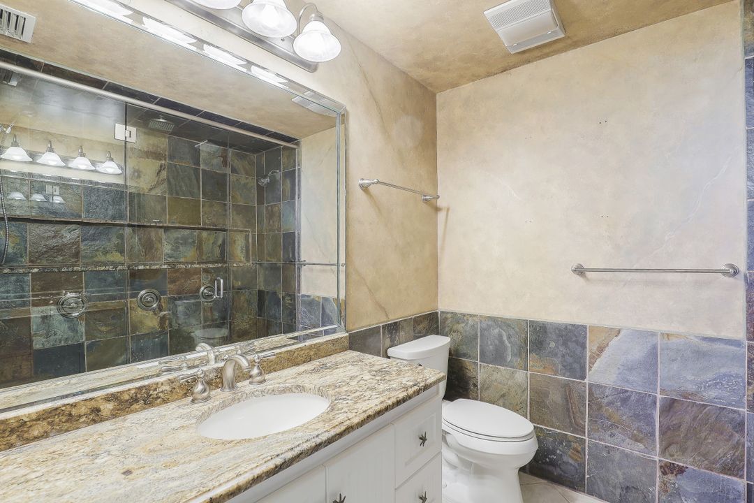 710 95th Ave N, Naples, FL 34108