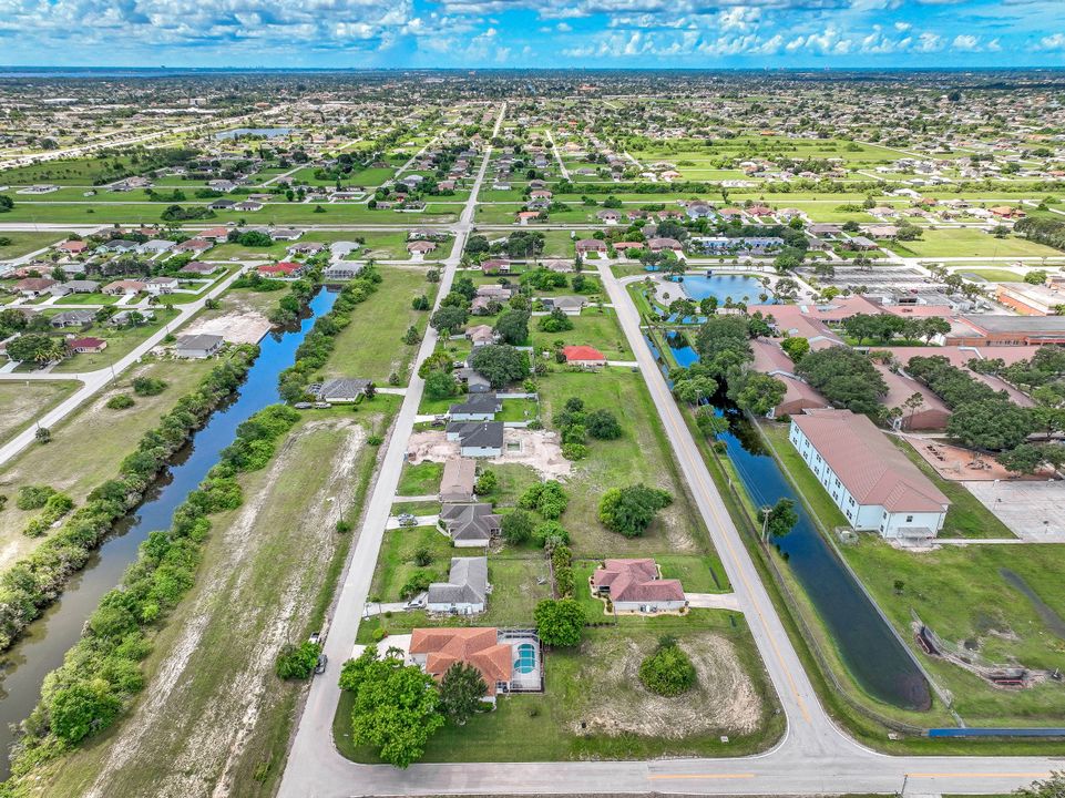 1812 NE 13th Ave, Cape Coral, FL 33909