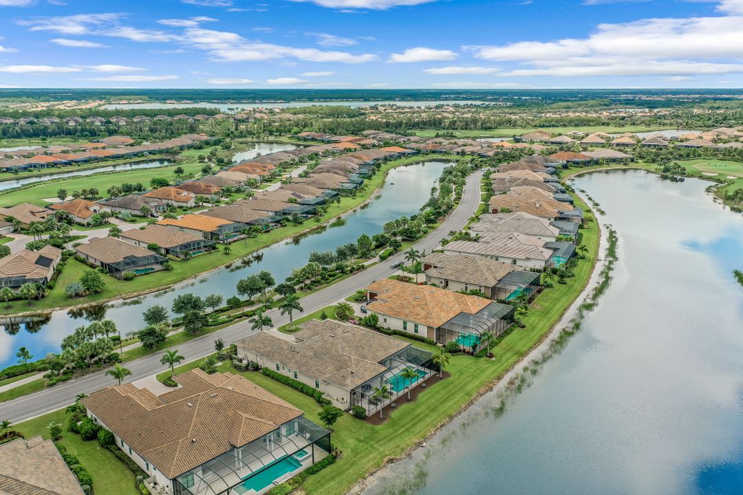 9249 Esplanade Blvd, Naples, FL 34119