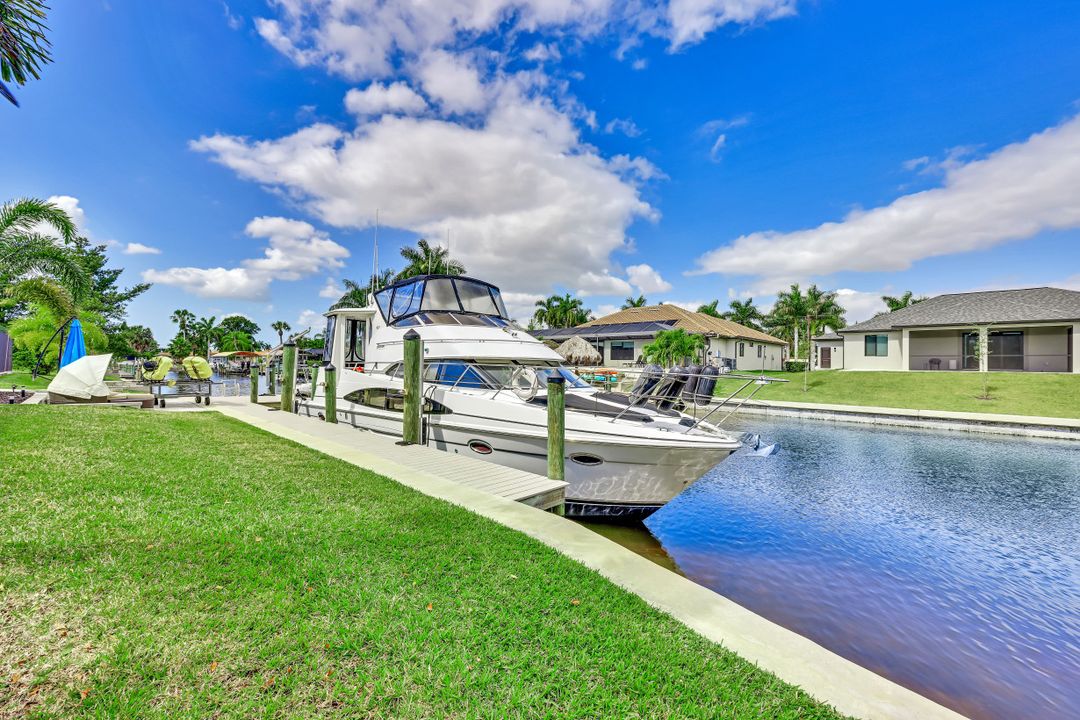 135 SW 50th St, Cape Coral, FL 33914