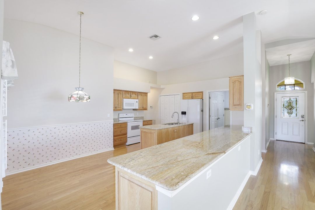 6472 Autumn Woods Blvd, Naples, FL 34109