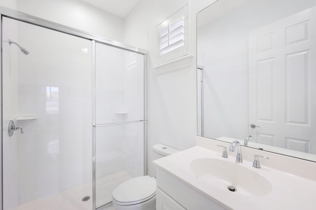 4899 Rustic Oaks Cir, Naples, FL 34105