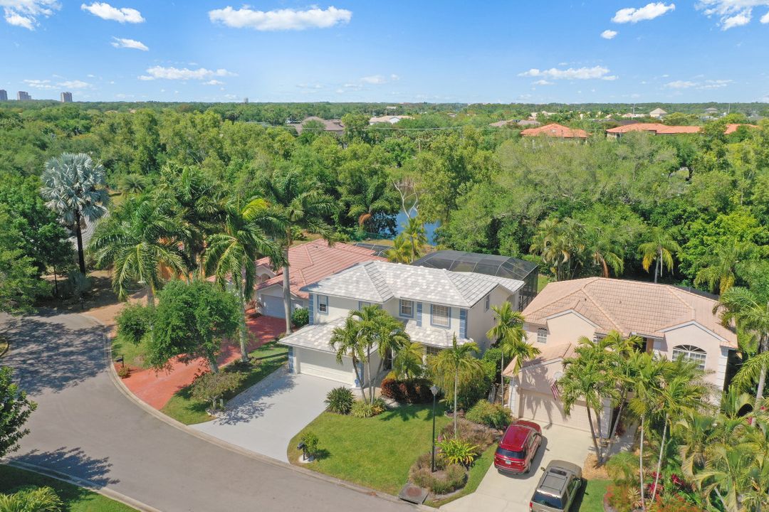 8831 Springwood Ct, Bonita Springs, FL 34135