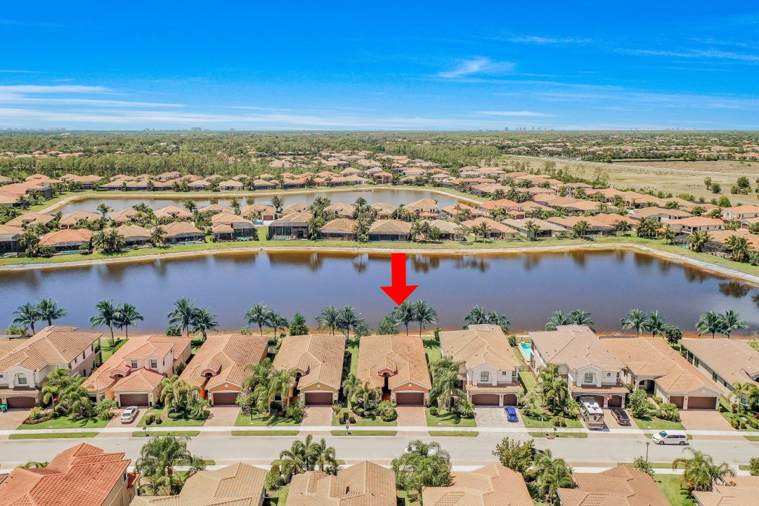 2797 Cinnamon Bay Cir, Naples, FL 34119