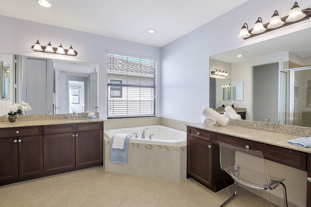 3718 Pleasant Springs Dr, Naples, FL 34119