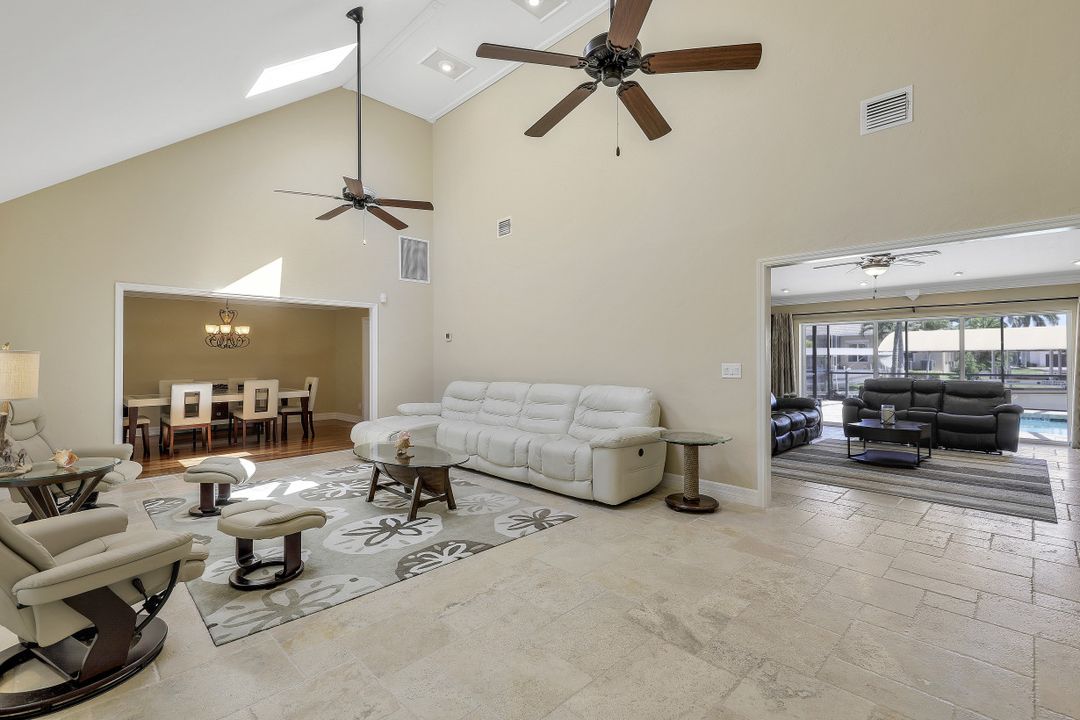 1524 SW 52nd Ln, Cape Coral, FL 33914