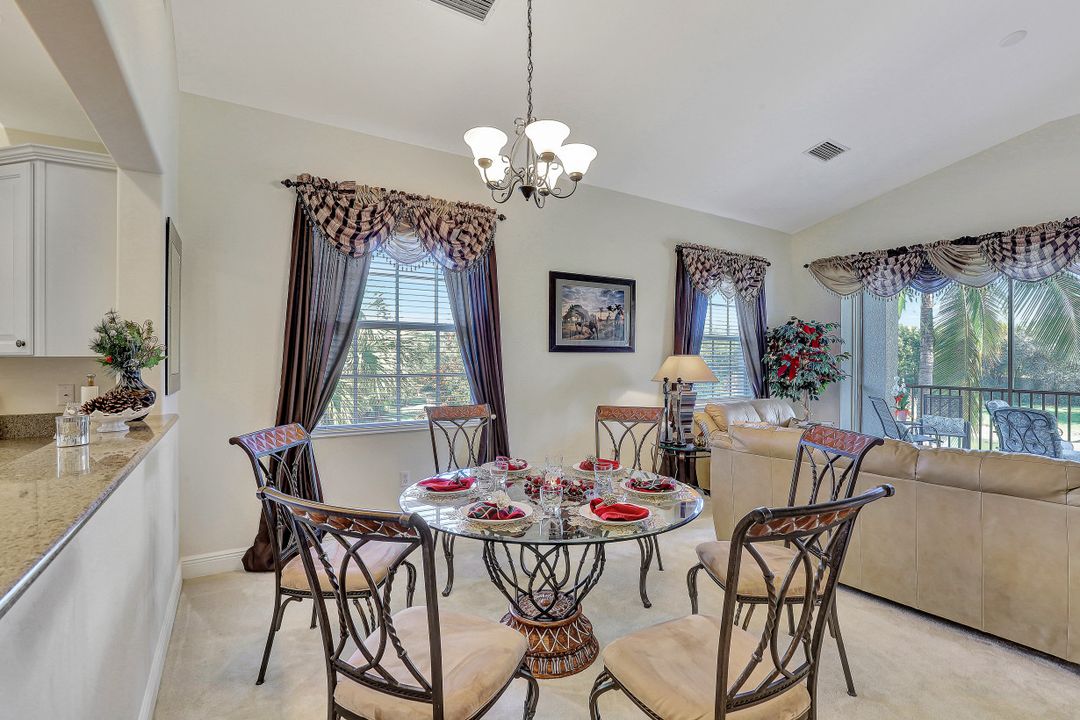 7838 Hawthorne Dr #1803, Naples, FL 34113