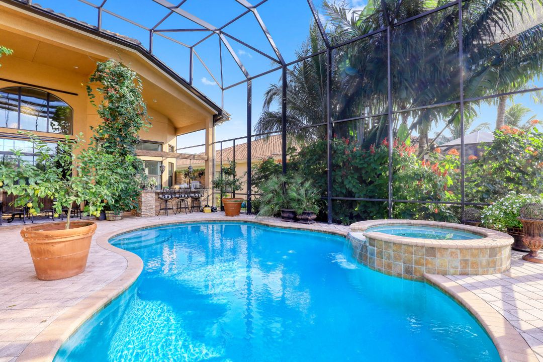 3416 Atlantic Cir, Naples, FL 34119