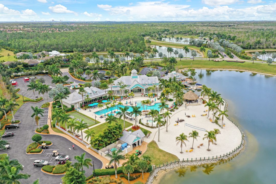 14628 Regatta Ln, Naples, FL 34114