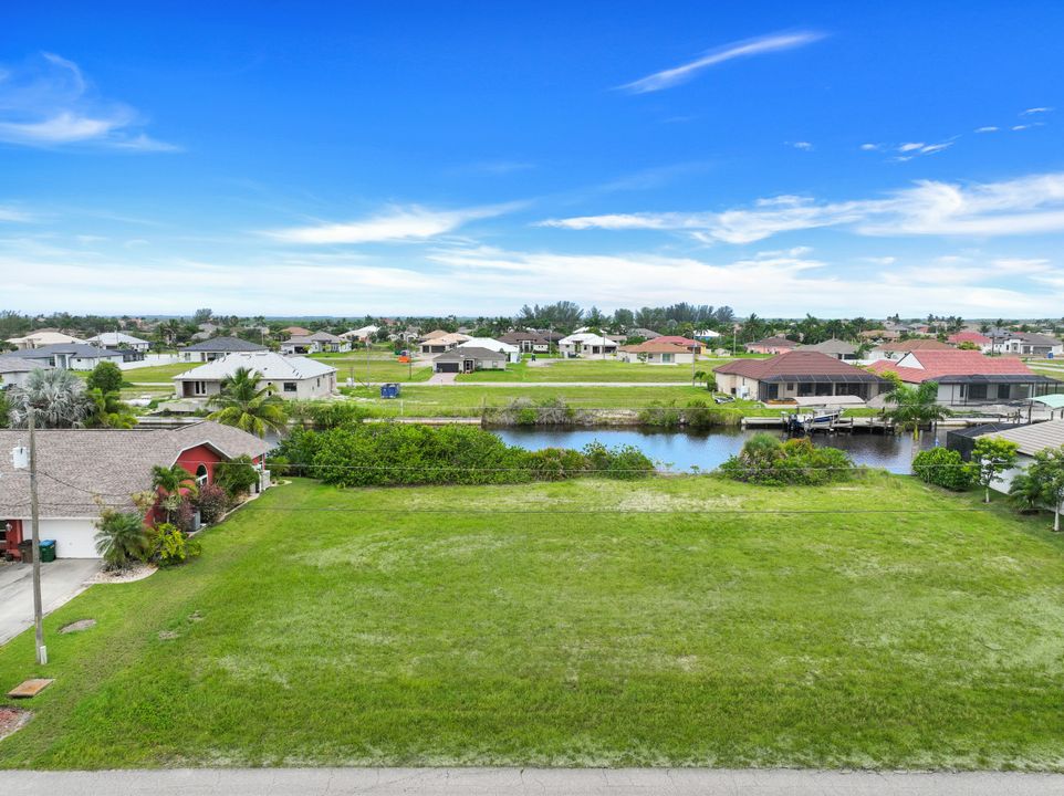 1038 NW 37th Pl, Cape Coral, FL 33993