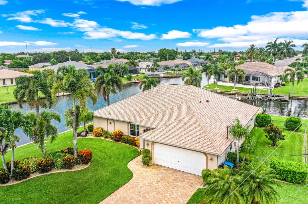 202 SW 37th Terrace, Cape Coral, FL 33914