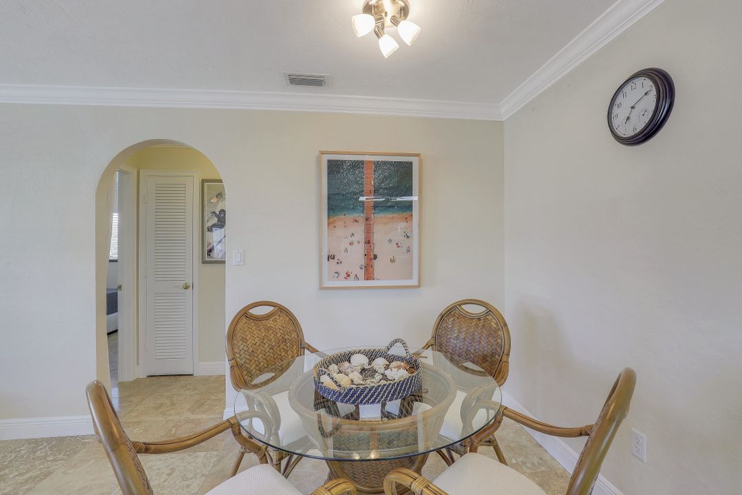 401 Willet Ave, Naples, FL 34108