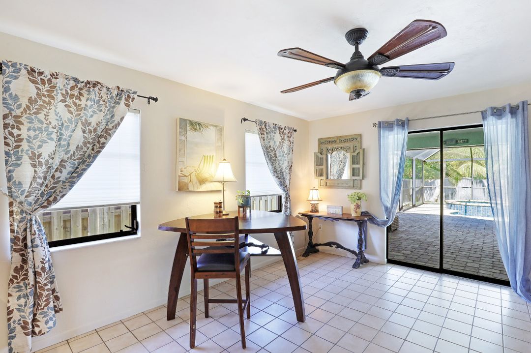 659 108th Ave N, Naples, FL 34108