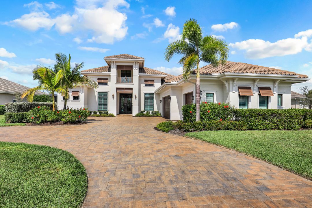 9011 Arrezo Ct, Naples, FL 34119