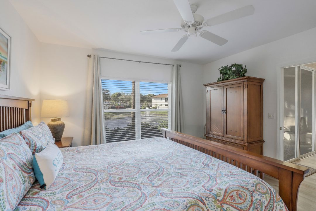 5060 Cedar Springs Dr #102, Naples, FL 34110