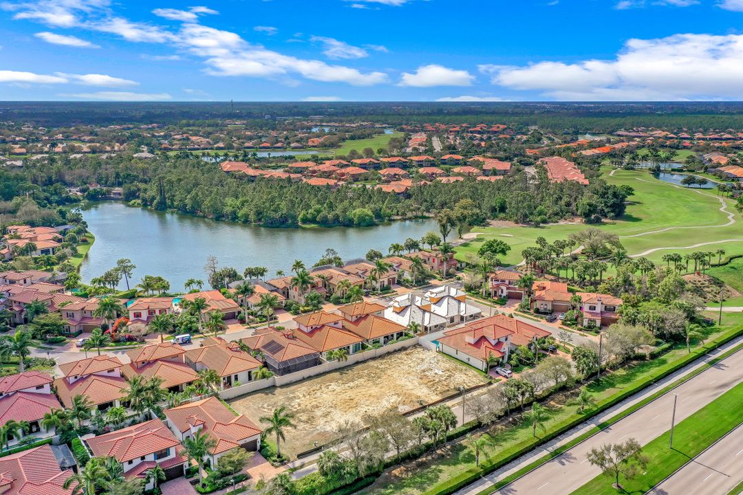 7968 Cordoba Pl, Naples, FL 34113