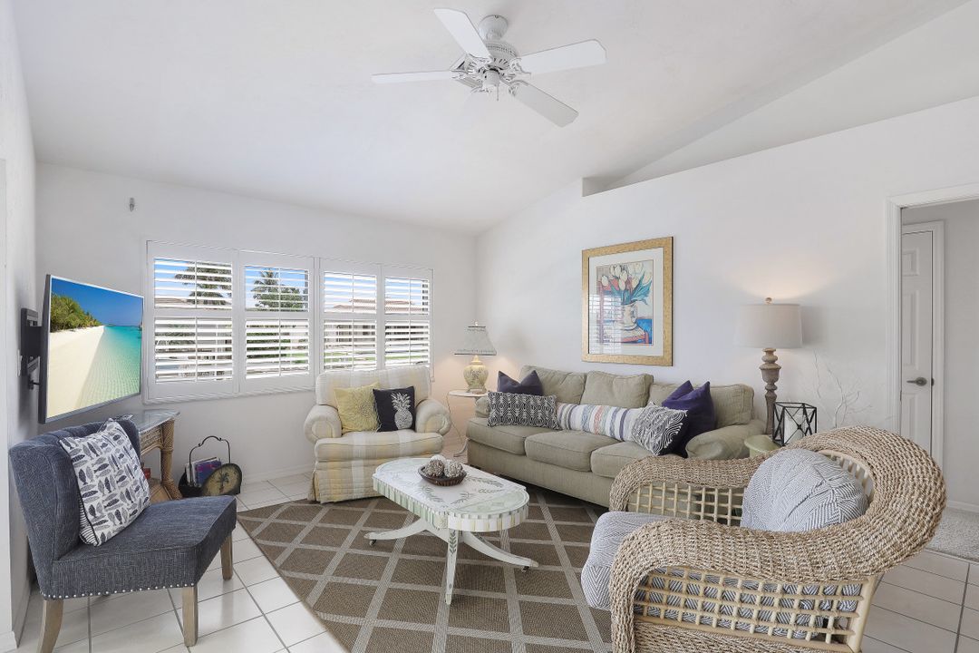 725 Plantation Ct, Marco Island, FL 34145