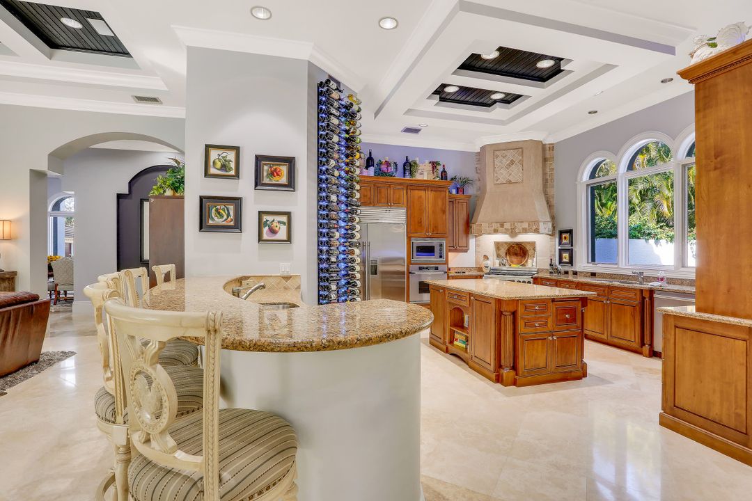 4642 Idylwood Ln, Naples, FL 34119