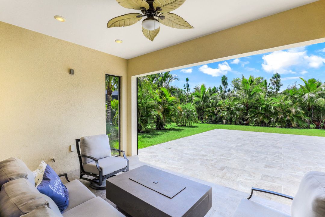 2134 Antigua Ln, Naples, FL 34120