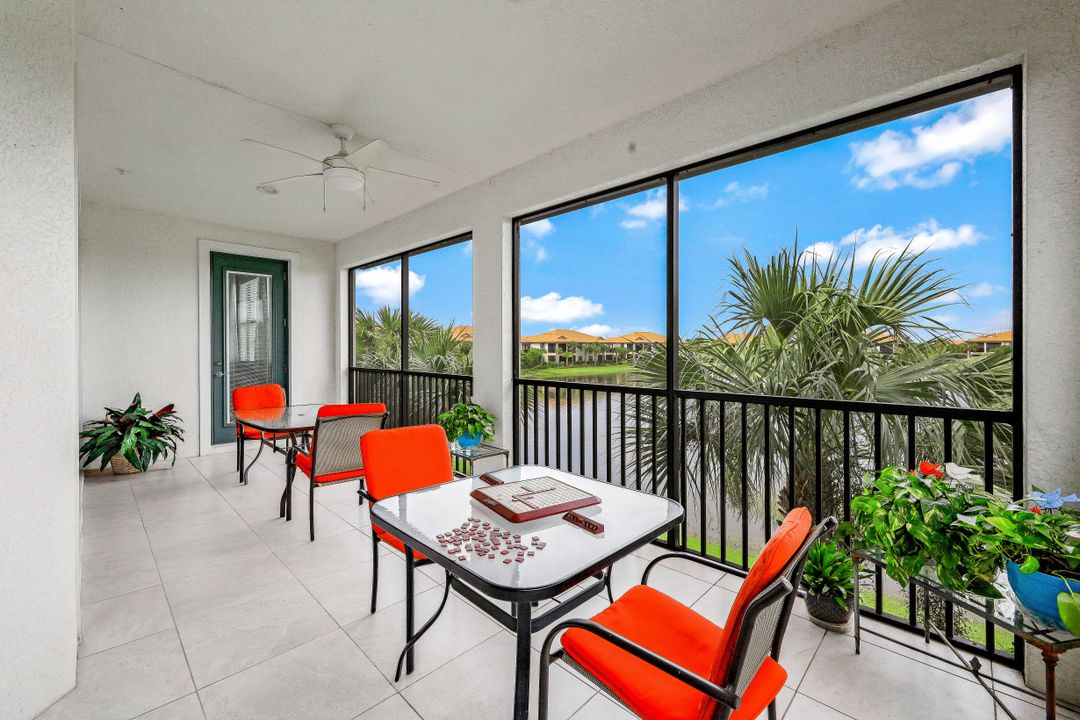2137 Frangipani Cir #3 - 202, Naples, FL 34120