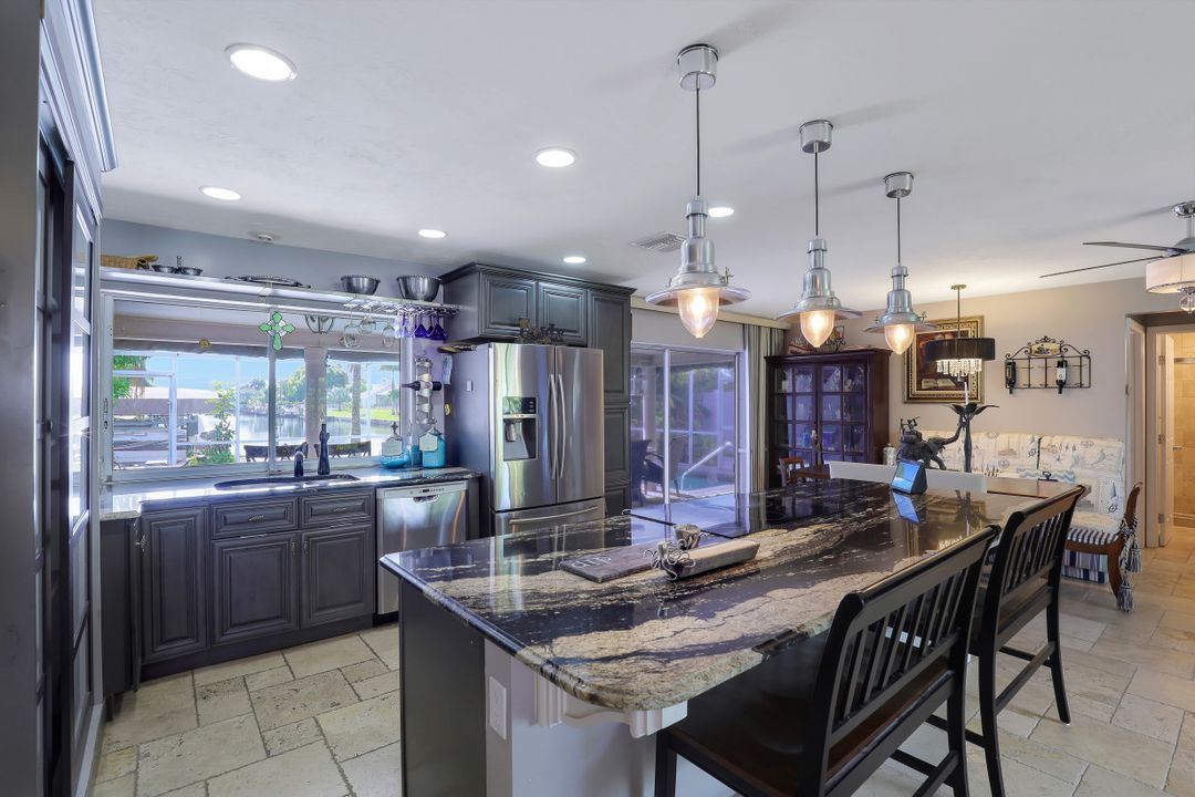 3817 SW 2nd Ave, Cape Coral, FL 33914