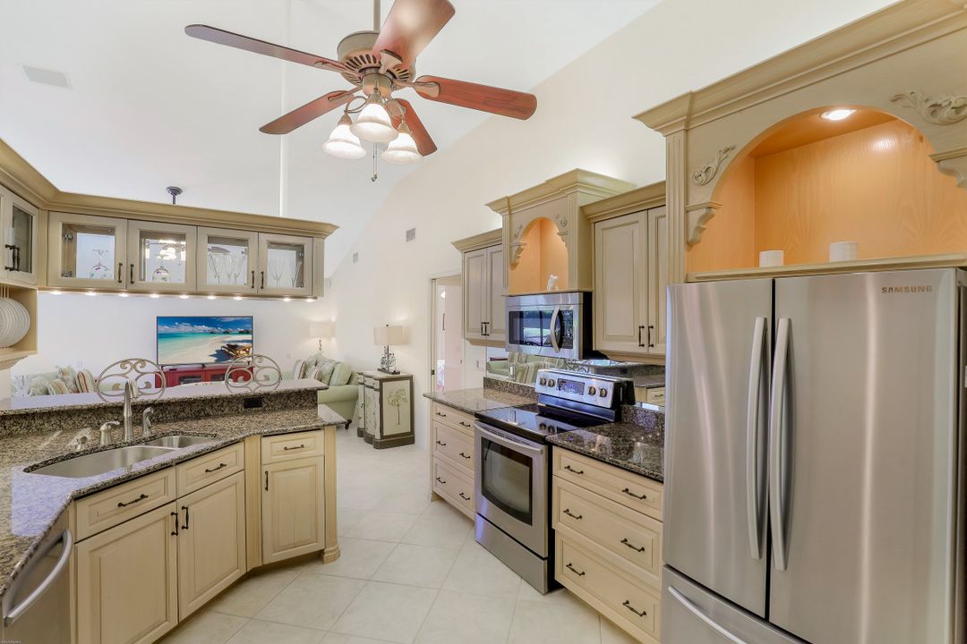 12703 Hunters Ridge Dr, Bonita Springs, FL 34135