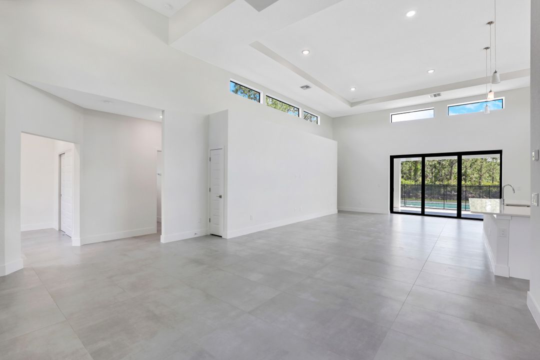 4312 18th Ave NE, Naples, FL 34120