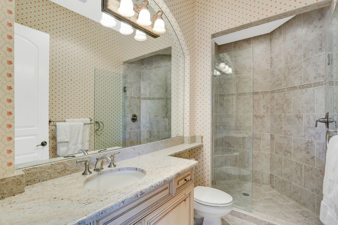 9381 Lakebend Preserve Ct, Estero, FL 34135