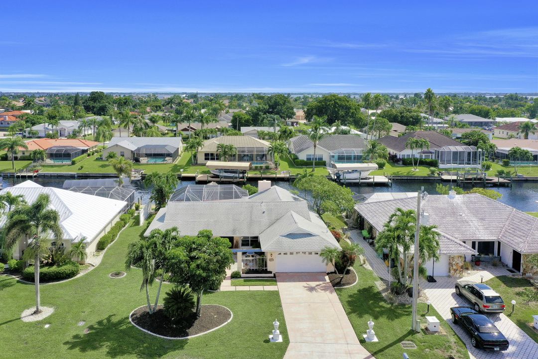 3627 SE 17th Ave, Cape Coral, FL 33904