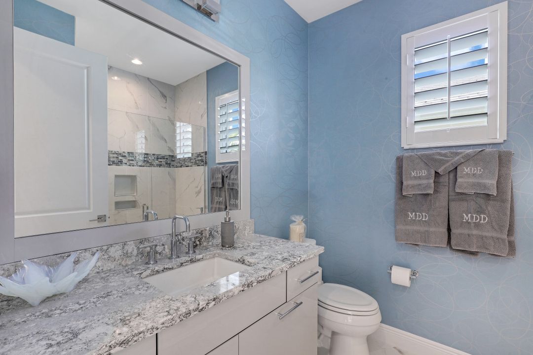 8961 Mustique Ln, Naples, FL 34114