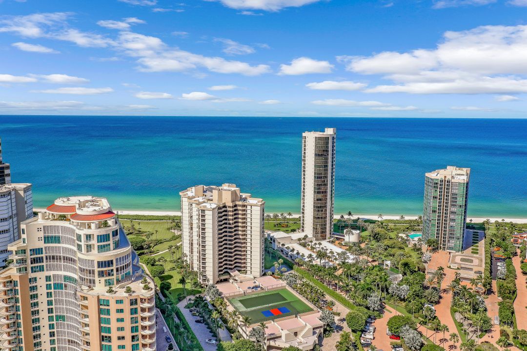 4551 Gulf Shore Blvd N #1003, Naples, FL 34103