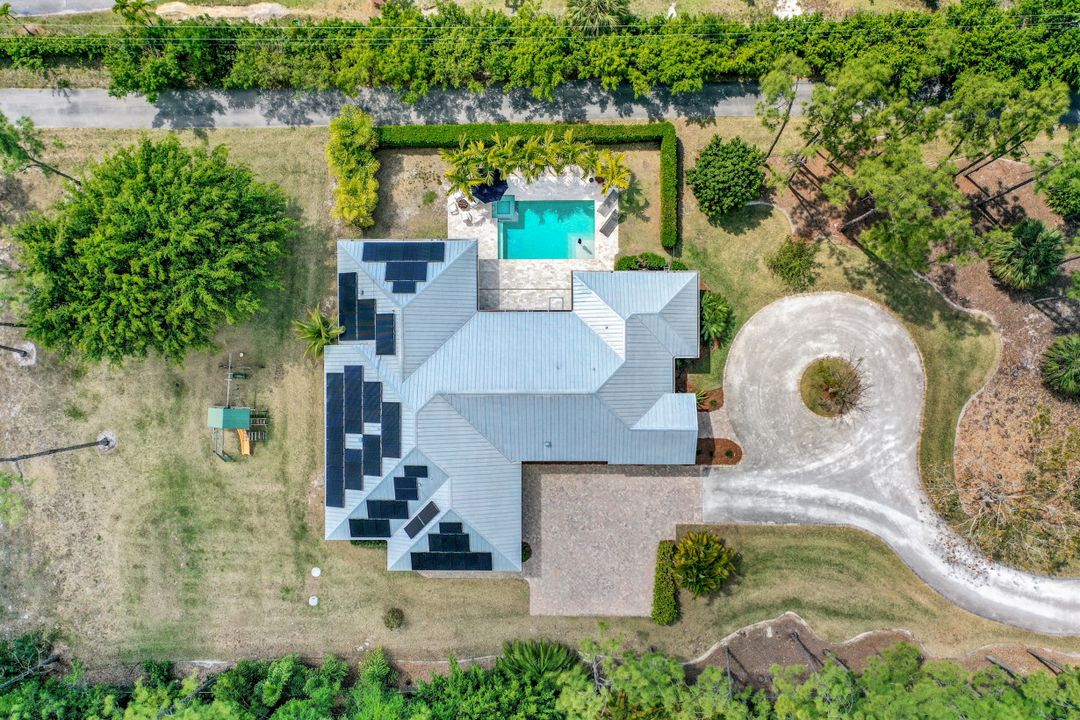 6730 Daniels Rd, Naples, FL 34109