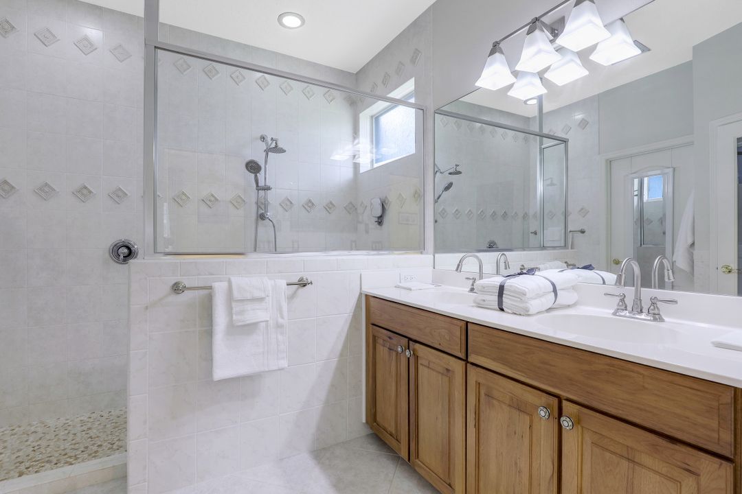 9920 Via San Marco Loop, Fort Myers, FL 33905