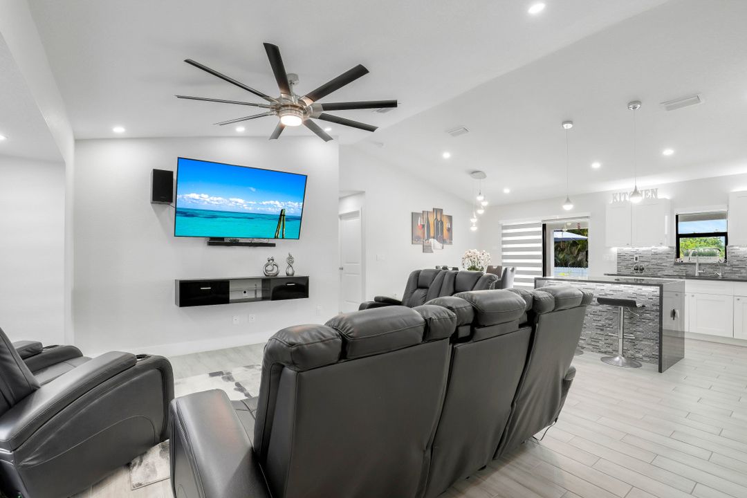 4020 NW 41st Pl, Cape Coral, FL 33993