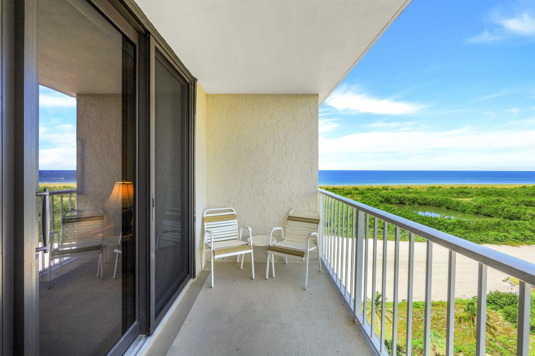 320 Seaview Ct #1210, Marco Island, FL 34145