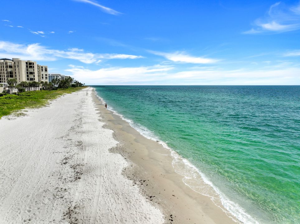 3333 Gulf Shore Blvd N #103, Naples, FL 34103