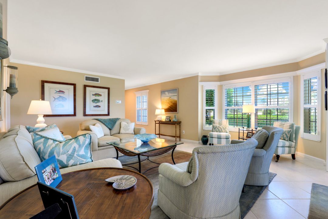 2701 Gulf Shore Blvd N, Villa #3, Naples, FL 34103