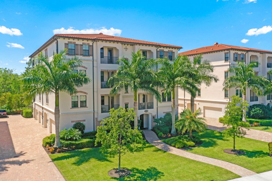 16386 Viansa Wy #102, Naples, FL 34110