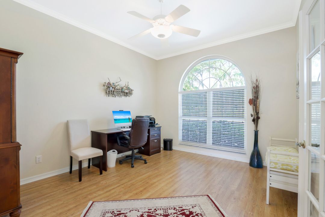 2104 Imperial Cir, Naples, FL 34110