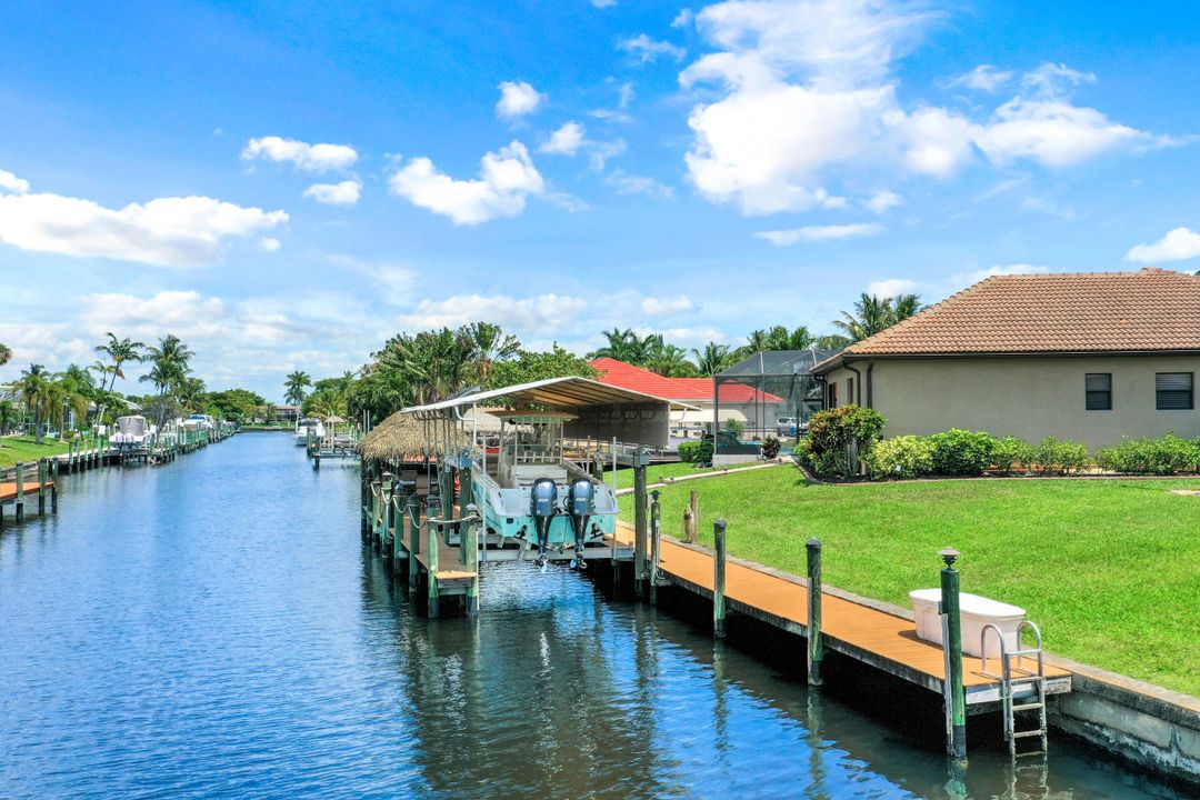 2511 SE 19th Ave, Cape Coral, FL 33904