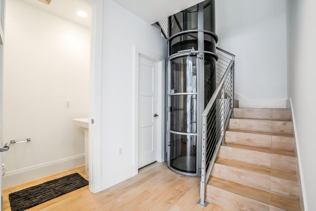 1035 3rd Ave S #105, Naples, FL 34102