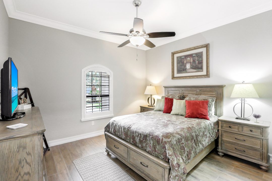 14713 Reserve Ln, Naples, FL 34109