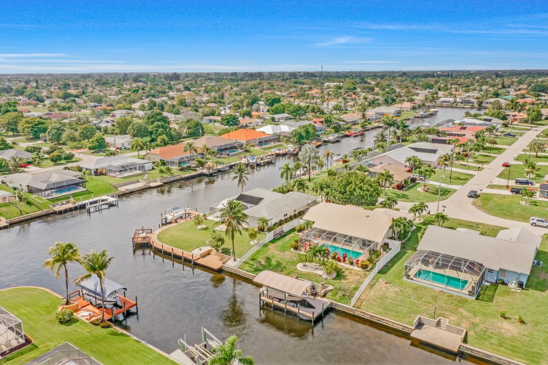 1026 SE 30th St, Cape Coral, FL 33904