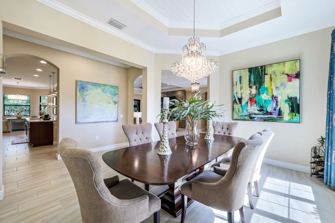 2303 Somerset Pl, Naples, FL 34120