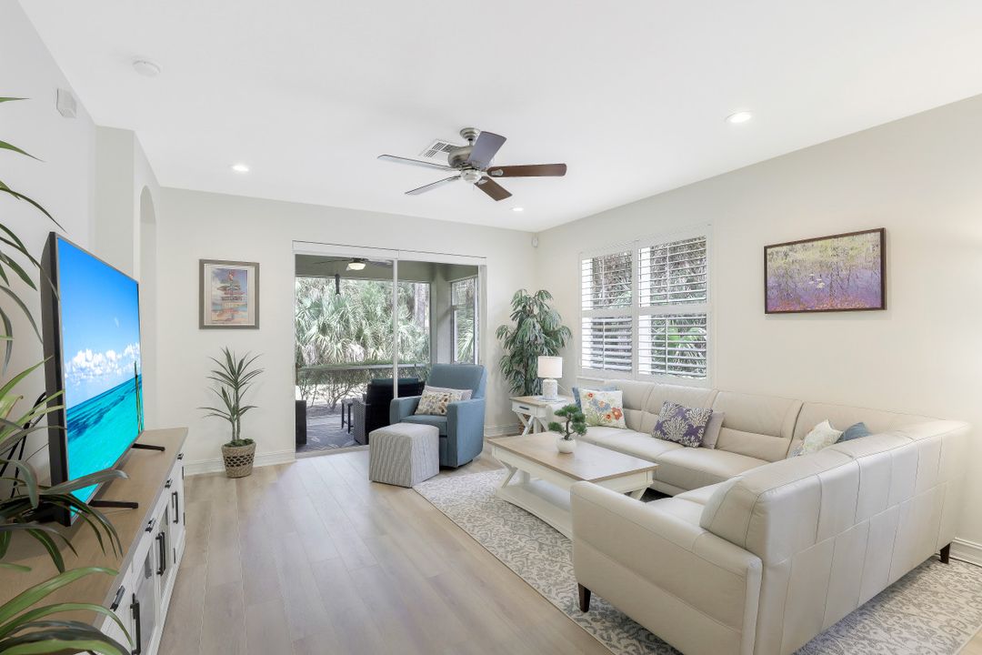 1903 Tarpon Bay Dr N, Naples, FL 34119